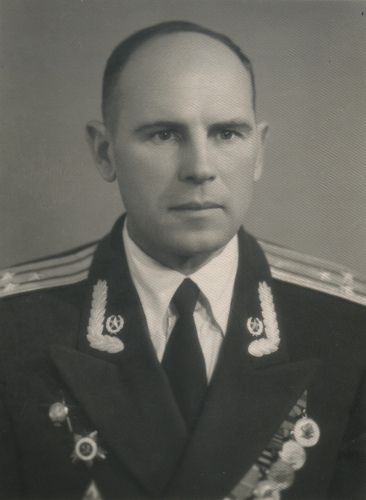 Полковник интендантской службы И.Д. 
	Очеретенко