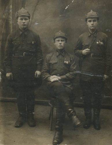 Использование «неофициальных» пулеметных эмблем 
	продолжалось еще и в 1937 году