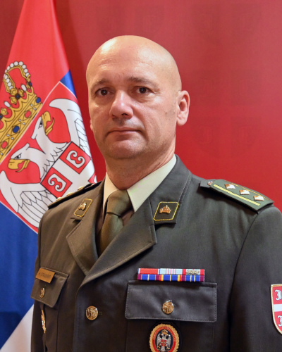 Полковник Никола Оташевиħ. Эмблемы бронетанковых 
	частей