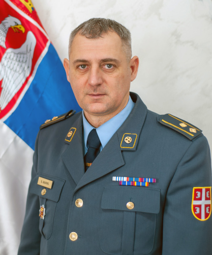 Подполковник Đорđе Мариħ. Эмблемы инженерных 
	войск