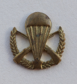 padobranska služba (парашютная служба)