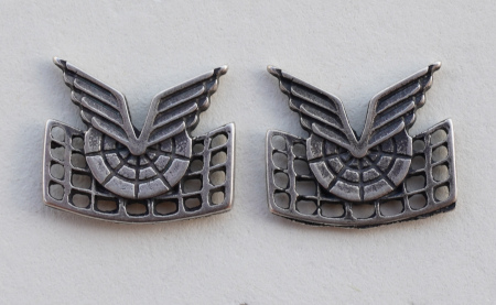 значка службе ваздушног осматрања и јављања (служба воздушного наблюдения и оповещения)