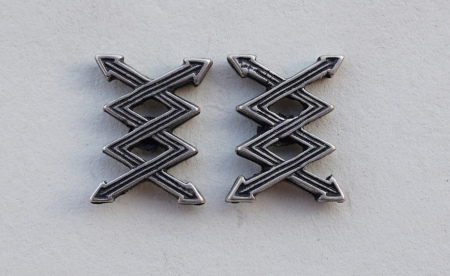 значка службе телекомуникација (служба телекоммуникаций)