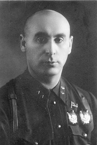 Командир 9-й кавалерийской дивизии Л.Я. Вайнер.