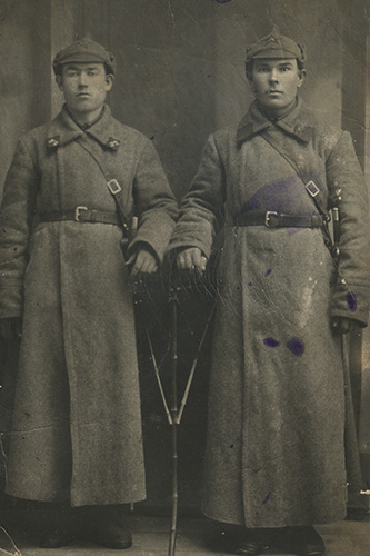 Неизвестные красноармейцы 32-го кавалерийского полка 
	6-й кавалерийской дивизии