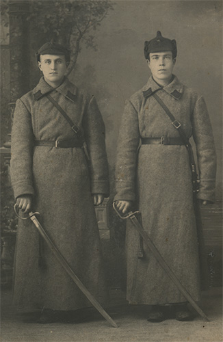 Красноармейцы 55-го кавалерийского полка 10-й (14-й) 
	кавалерийской дивизии.