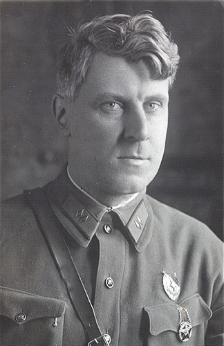 Командир 2-й Кавказской стрелковой дивизии В.Н. 
	Львов