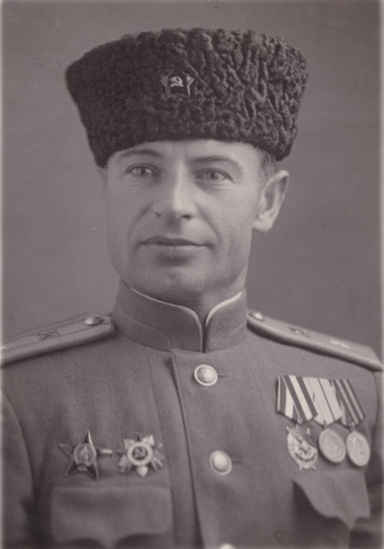 Неизвестный майор кавалерии в кубанке. После 1945 
	г.