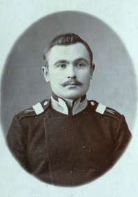 Нестроевой старшего разряда 
			Кременчугского интендантского склада (?) Матвей Петрович Копытин