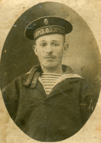 Матрос Сибирского флотского экипажа 
			Григорий Кузьмин