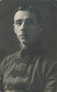 Командир 5-го батальона ЧОН Борташевич 
			(?) в суконной рубахе образца 1922 г. с петличной шифровкой '5ОН', 1923 г.