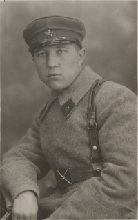 Неизвестный командир 3-й категории 
			стратегической конницы, возможно, особой кавалерийской бригады МВО, 1930 г.