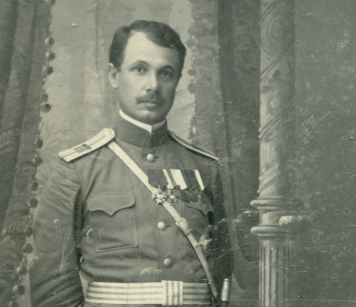 Форменная одежда образца 1913 г. чинов военно-народных управлений на Кавказе и в Туркестане